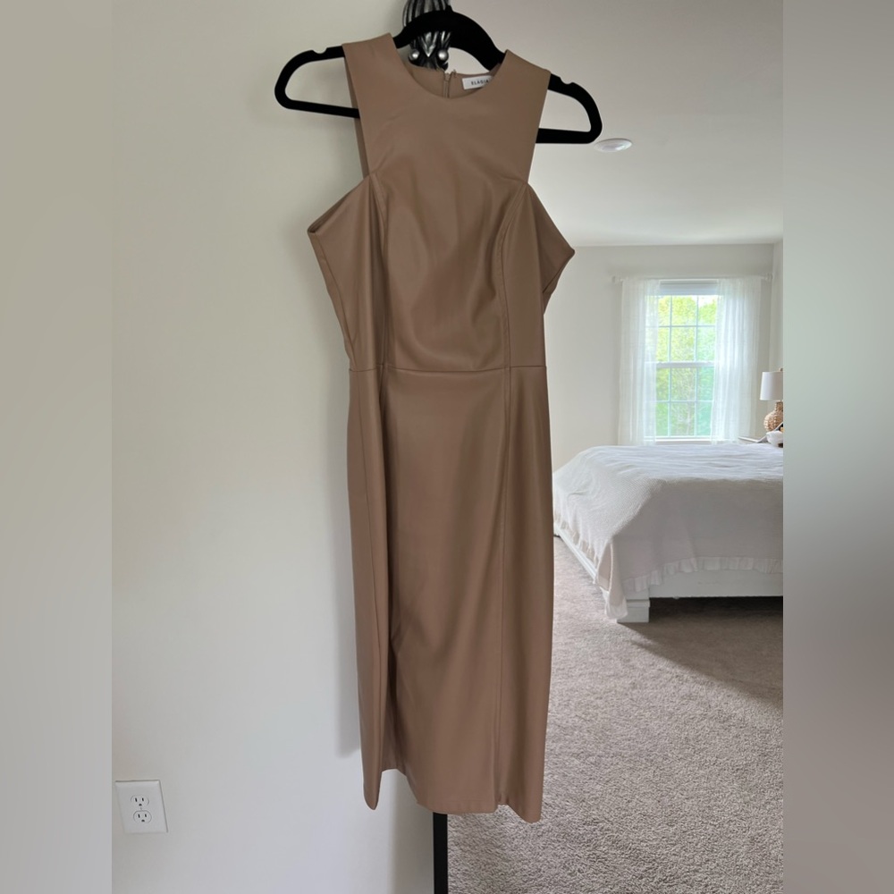Elagia leather dress